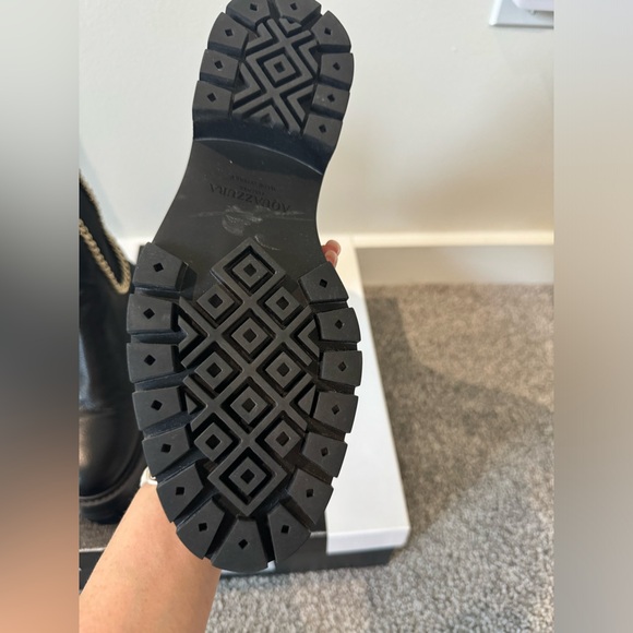 Mint condition, worn once. - Picture 4 of 4